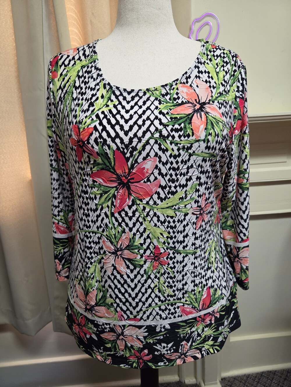JM Collection Black & White Floral Scoop Neck Top Coral and Green Accents Large